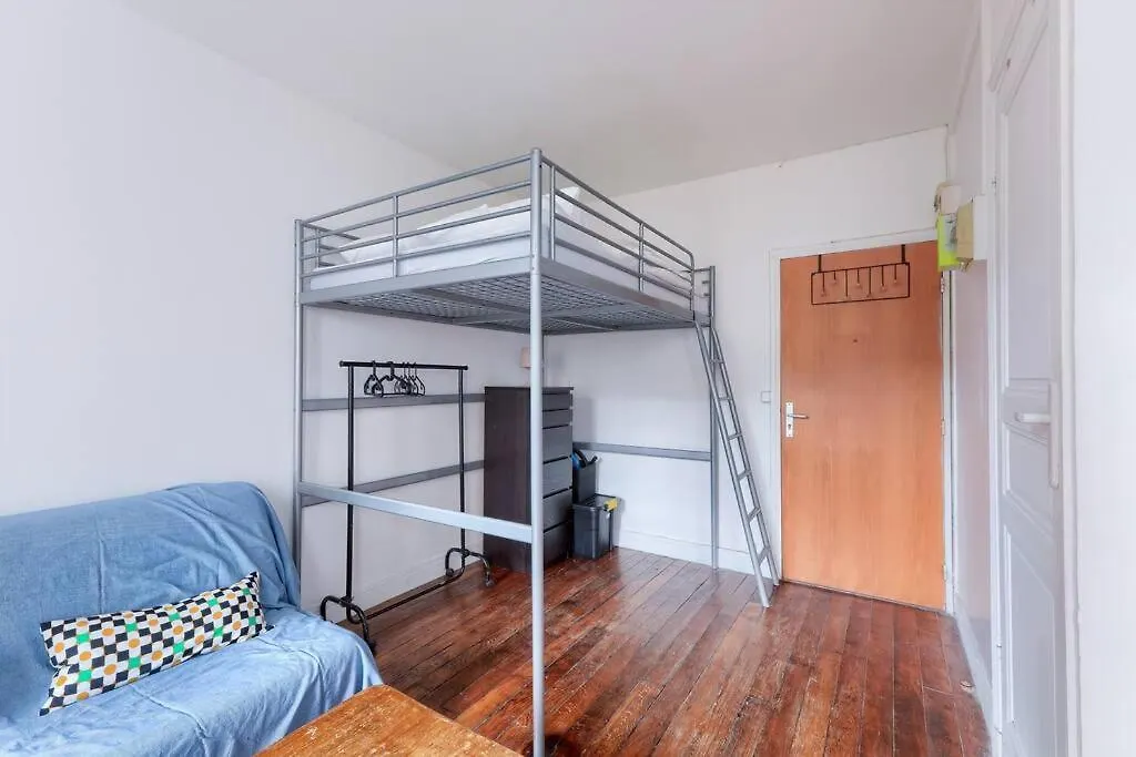 Studio Pour 3 - Confort Moderne, Proche Metro パリ フランス