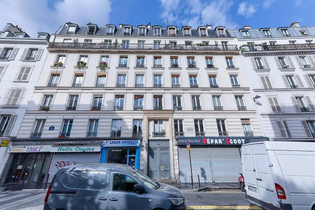 Studio Pour 3 - Confort Moderne, Proche Metro Paris France
