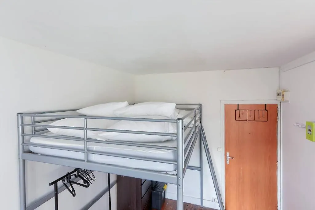 Apartment Studio Pour 3 - Confort Moderne, Proche Metro Paris France