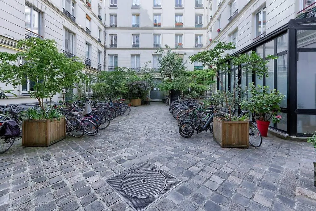 Apartment Studio Pour 3 - Confort Moderne, Proche Metro Paris